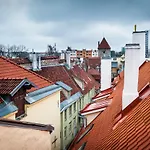 Three Crowns Residents Hotell Tallinn