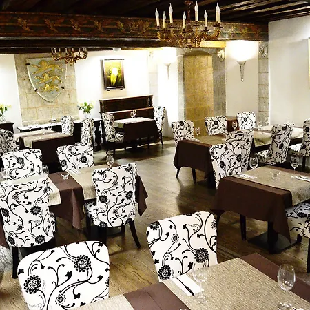 Three Crowns Residents Hotel Reval