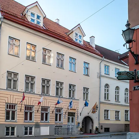 호텔 쓰리 크라운 레지던츠 3*