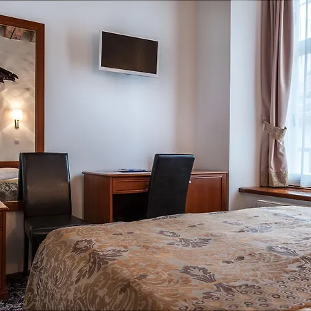 Ξενοδοχείο Three Crowns Residents