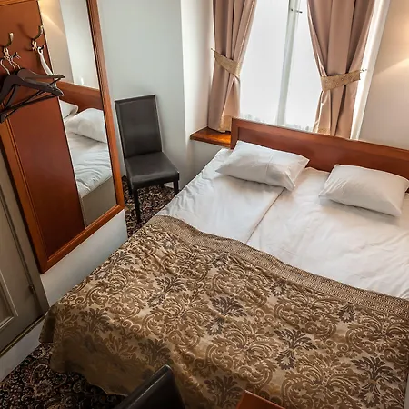 호텔 쓰리 크라운 레지던츠 탈린