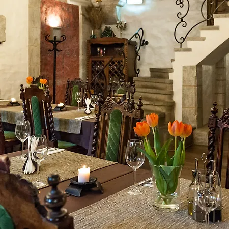 Three Crowns Residents Ξενοδοχείο 3*