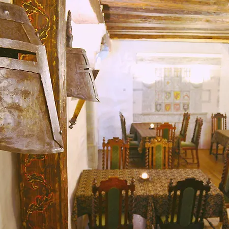 쓰리 크라운 레지던츠 호텔 탈린