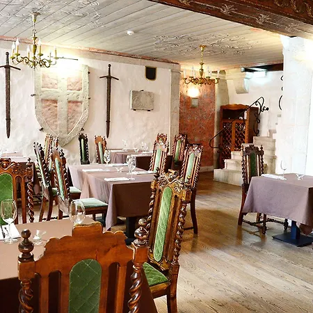 쓰리 크라운 레지던츠 3*