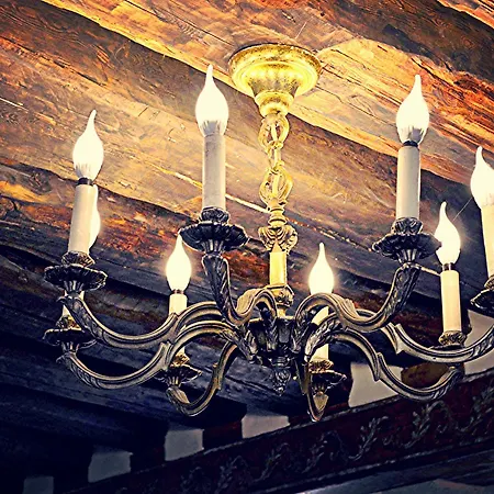 쓰리 크라운 레지던츠