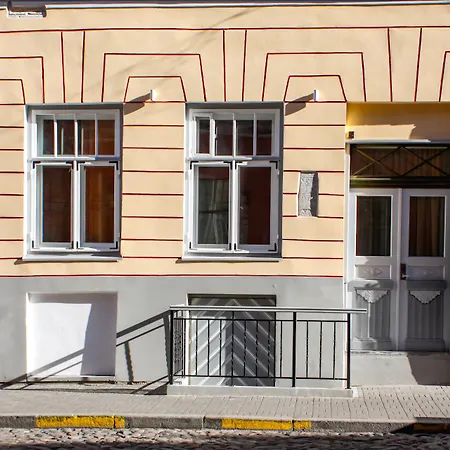 Three Crowns Residents Ξενοδοχείο 3*