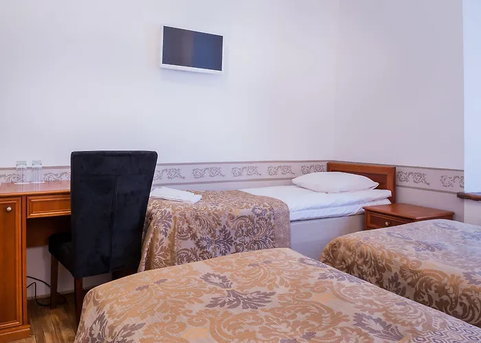 Three Crowns Residents 3*