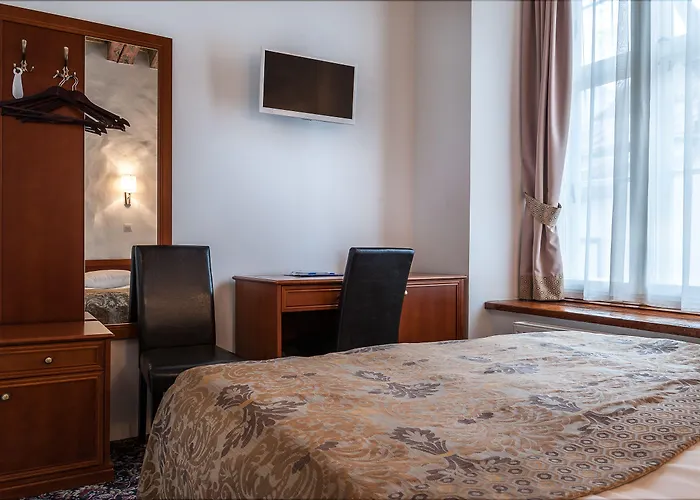 Szálloda Three Crowns Residents