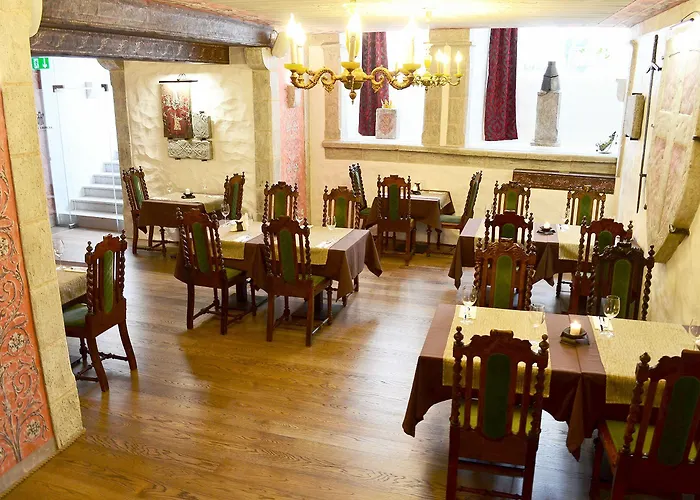 Three Crowns Residents 3*