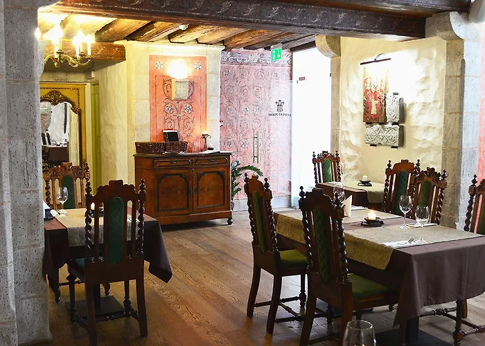 Three Crowns Residents 3*