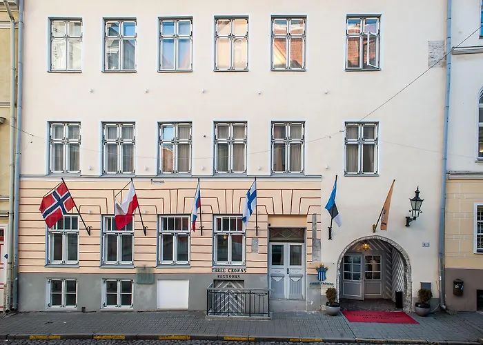 Szálloda Three Crowns Residents 3*