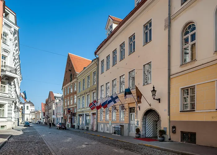 Three Crowns Residents Szálloda Tallinn