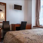 Hotel Three Crowns Residents